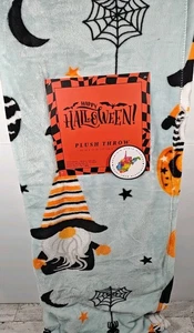 Happy Halloween Oversized 50X70 Plush Printed Throw Blanket Gnomes Spiders NEW - Picture 1 of 4