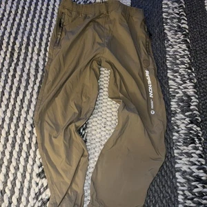 NUOVO Aap Aape Bape Pantaloni Tessuto Uomo Taglia XL Bathing Ape Tan Felpe - Foto 1 di 7