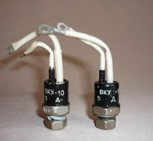 2pcs. VKU-10 ( VKY-10 ) / ВКУ-10 Soviet-era low-power silicon thyristor NEW - Picture 1 of 2