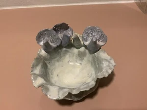 Handmade Pottery Bird Bath Scalloped Edge Pre-Owned - Picture 1 of 8