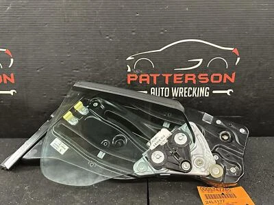 09-16 BMW Z4 PASSENGER RIGHT QUARTER GLASS WINDOW REGULATOR & MOTOR WITH GLASS - Image 1 of 4