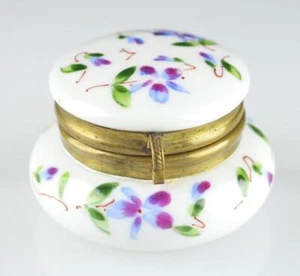 VINTAGE HAND PAINTED PORCELAIN HINGED TRINKET BOX - UNMARKED -FLORAL PATTERN - Picture 1 of 7