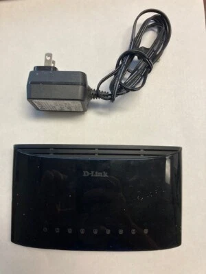 D-Link DES-1008E 8-Port Fast Ethernet Switch - Image 1 of 3