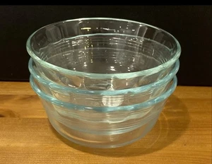 Pyrex 464 10oz 300ml Puddingbecher kleine Schüsseln gewellter Rand 3 Linien - 3er Set - Bild 1 von 3
