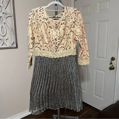 Flying Tomato Women's Lace Dress 3/4 Sleeve Large Tan Cream Teal - Image 1 of 4