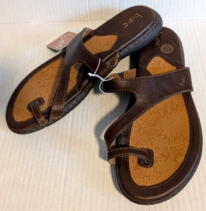 Born B.O.C. Damen-Pantoletten Sandalen Laurina Zehenschlaufe braun Größe 10 – neu mit Etikett - Bild 1 von 5
