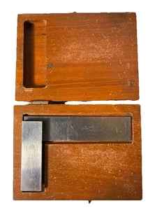 Brown & Sharpe Precision Machinist Square in Wood Box – Vintage - Picture 1 of 4