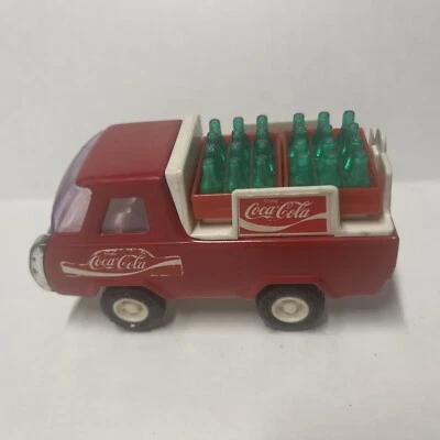 Camión de reparto Buddy L Coca Cola 1982 con bandejas para botellas de Coca-Cola Foto 1 de 4
