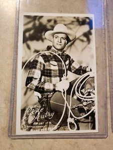 1930er Film Filmstar GENE AUTRY singender Cowboy Vintage französische Foto Postkarte - Bild 1 von 2