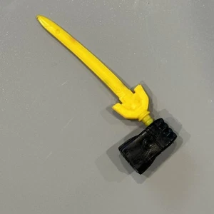 Vintage 1986 LJN Voltron Dairugger Rubber YELLOW SWORD & HAND Weapon PARTS ONLY - Picture 1 of 7