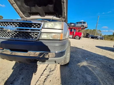 Used Driving Light fits: 2005 Chevrolet Silverado 2500 pickup Fog-Driving bumper Foto 1 de 4