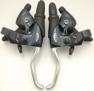 Shimano XTR ST-M900 3x8-Speed MTB Brake/Shifter Combo Set Good Shifting - Picture 1 of 9
