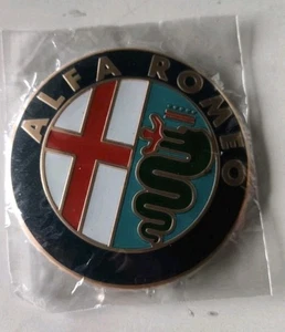 Logo Capot Coffre ALFA ROMEO 74mm Gold FR Capot Coffre /sigle Mito Giulietta - Foto 1 di 2