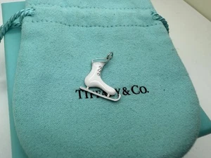 Tiffany Co Platino Diamante Azul Blanco Esmalte Patín sobre Hielo Dije - Imagen 1 de 9