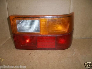 LUZ TRASERA LADO CONDUCTOR OFFSIDE YUGO SANA 1992-1993 - Imagen 1 de 1