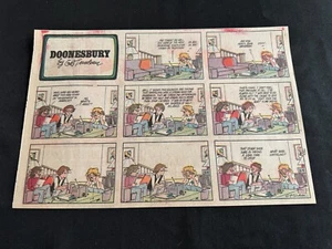 #H08 DOONESBURY por Garry Trudeau Lote de 5 Tiras Cómicas Domingo Media Página 1981 - Imagen 1 de 5