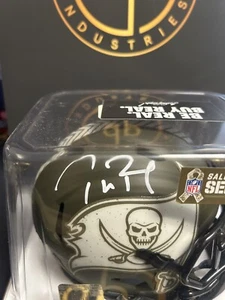 Tom Brady Auto Mini Helm Salute to Service - Bild 1 von 6