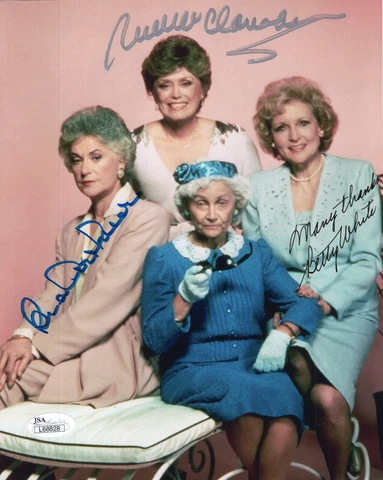 BETTY WHITE HAND SIGNED 8x10 COLOR PHOTO       GOLDEN GIRLS CAST BEA+RUE     JSA Cover