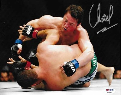 Foto firmada por Chael Sonnen UFC 8x10 certificado de autenticidad PSA/DNA 2013 Fight Night 26 vs Shogun Rua Foto 1 de 2