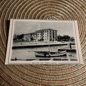 CARTOLINA BIANCO NERO RICCIONE 1930 - PORTO CANALE  - Foto 1 di 2