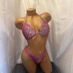 competizione FIGURINA tuta posa ROSA CALDO ologramma 36D CUP Med FONDO - Foto 1 di 6