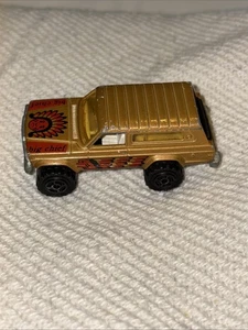 Vintage Majorette 4x4 Jeep Cherokee Gold Yellow Big Chief w/ Dog 1984 Excellent - Picture 1 of 5