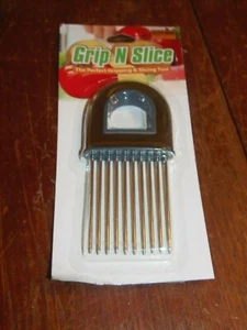 Grip 'n Slice, Hold 'n Slice, Chop 'n Slice Affettatrice in Acciaio Inox (LY-12) FS - Foto 1 di 3