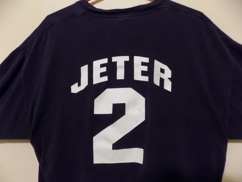 Derek Jeter Yankees Jersey/T-Shirt (XL Adult) Gildan /2-sided graph/good cond Cover