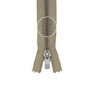 YKK Metall- Reißverschluss silber nicht teilbar 5mm 12cm 572 sand - Bild 1 von 1