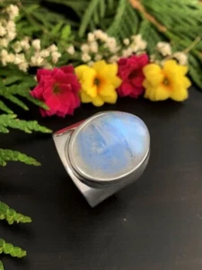 Moonstone Ring - Rainbow - Picture 1 of 2