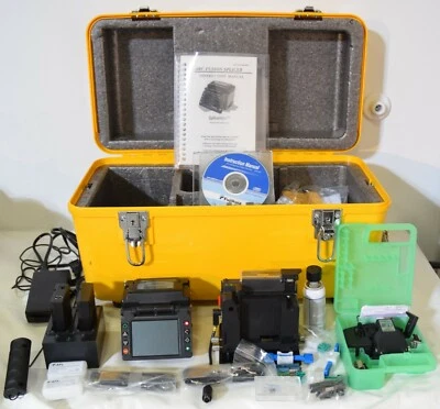 Empalmadora de fusión Fujikura SpliceMate FSM-11S con cuchilla CT-30 recuento de arco 381 Foto 1 de 4