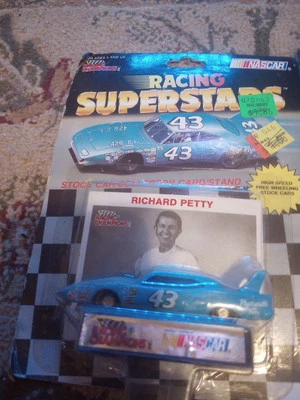 A lot of 6 1/64 Scale Authentic  Cars Used In Very Good Condition.The Petty's  - Image 1 of 4