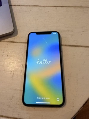 Apple iPhone X A1865 (Fully Unlocked) 256GB Space Gray (Very Good) - Image 1 of 3