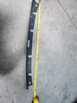 Parachoques delantero OEM JAGUAR 14-17 tipo F rejilla-alerón central usado T2R4160  Foto 1 de 4