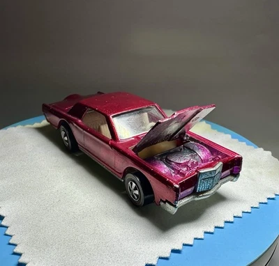 Motore Hot Wheels Redline Custom Continental Mark III 1969 Rose Overspray bello! - Immagine 1 di 4