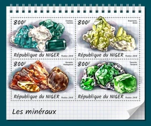 Minerals Dioptase Brazilianite Monazite Tsavorite MNH Stamps 2018 Niger M/S - Picture 1 of 1