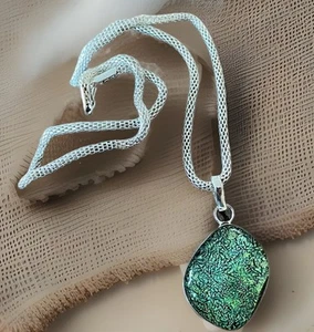 Dichroic Green Glass Pendant Necklace- 925 Sterling Silver plated- New - Picture 1 of 4