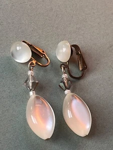 Vintage Lot of White Moonglow Plastic Round Button & Oval Dangle Clip Earrings - - Picture 1 of 7