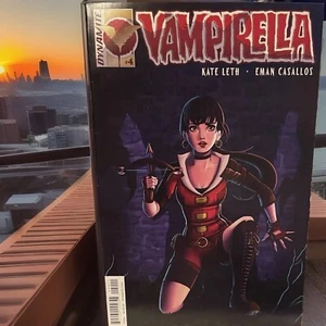 Vampirella #4 fast neuwertig Comic Chrissie Zullo Elvira Cover Variante Horror Händler - Bild 1 von 6