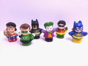 Fisher Price Little People Super Heroes DC Comics 6 Stück Batman Joker - Bild 1 von 8
