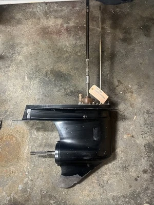 Suzuki DF140 140hp outboard 25” lower unit 1999-2009 Gearcase Johnson 4 Stroke - Image 1 of 4