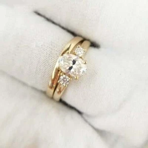 2.50 CT Oval Moissanite Solitaire Ring 14K Yellow Gold Wedding Ring Set For Girl - Picture 1 of 7