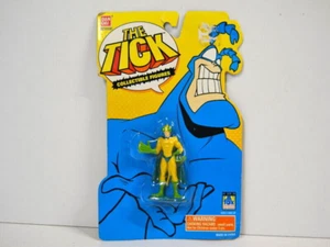 Bandai #2612 - The Tick Figur - CRUSADING CHAMELEON auf Karte OVP - Bild 1 von 12