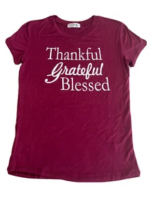Beliebtes 21 leichtes weinrotes Shirt T-Shirt Größe Large "Thankful Grateful Blessed" - Bild 1 von 11
