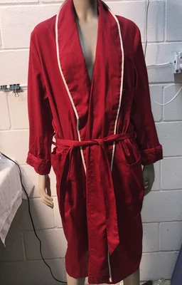 Vintage Sears Mens Store Red BathRobe Belt Smoking  Loungewear Pockets M 38/40 - Image 1 of 3
