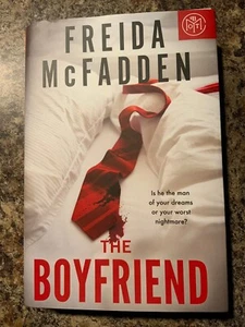 The Boyfriend by Freida McFadden Paperback BOM - Picture 1 of 4