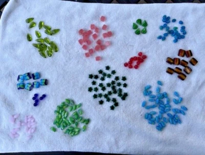 Lot of Beautiful Glass and Plastic Pieces Perfect for Crafts - Image 1 of 4