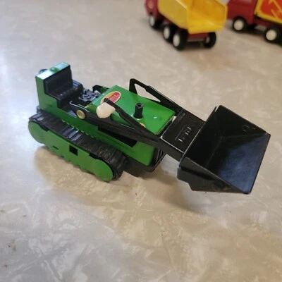 Vintage Tonka Farm Tractor Carregador Frontal Verde Preto Pequeno Brinquedo de Metal Fundido Anos 70 - Imagem 1 de 3