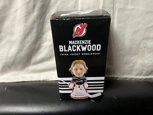 NEU Mackenzie Blackwood NJ New Jersey Devils SGA Wackelkopf 3.12.22 Gewinnspiel - Bild 1 von 11