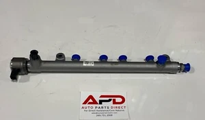 NEW OEM 2017-2024 GM L5P 6.6L Duramax Diesel Drivers Side LH Fuel Rail 12686810 - Picture 1 of 4